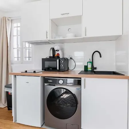 Apartament Service Au Coeur Du 19e - 2p